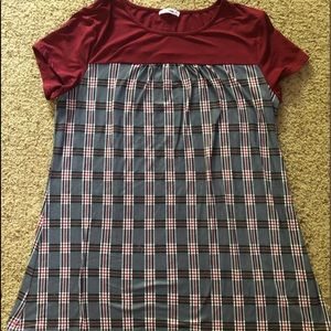 Women’s flowy XL top